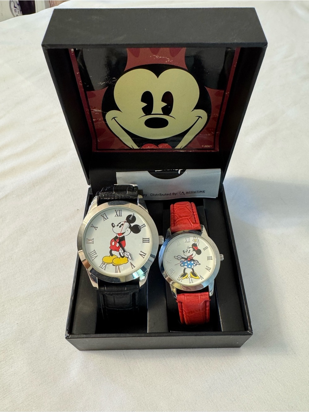 Disney Watch set with Mickey and Minnie